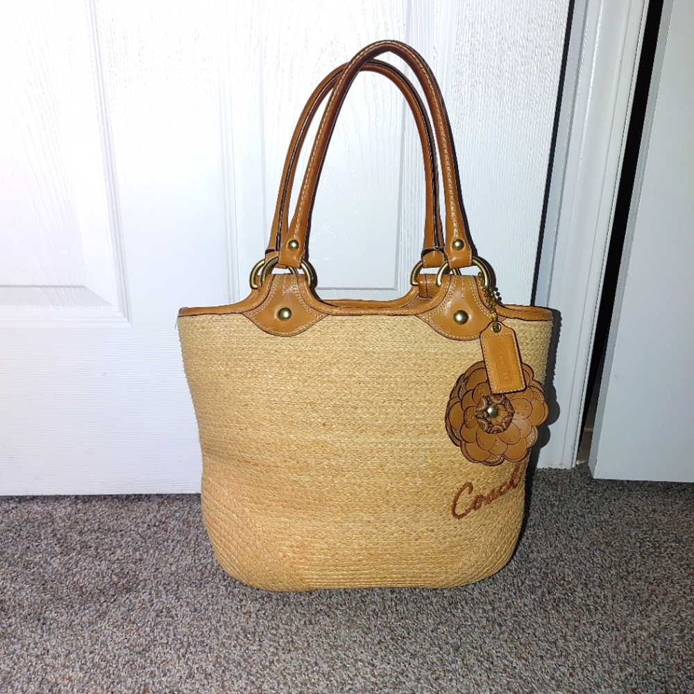 Straw and leather COACH tote/purse